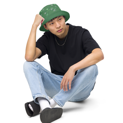 Reversible bucket hat Lady in Script Green