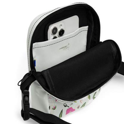 Utility crossbody bag Oleander Pink on Mint
